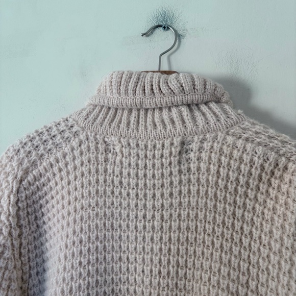 Quill's Woollen Market Handcrafted Wool Cable Knit Cargigan Sweater Shawl Collar - Picture 12 of 16